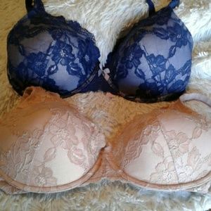 Set of VS bras